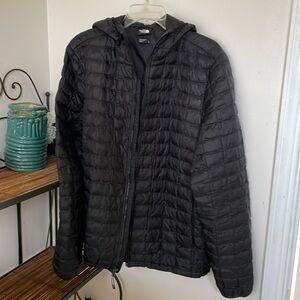 THE NORTH FACE Men’s Black Jacket with Hood🌻